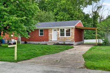 9602 Pembury Ct, Louisville, KY 40272