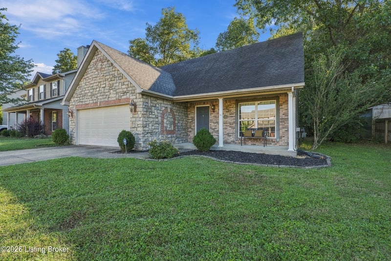 9603 Arrowridge Dr, Louisville, KY 40229