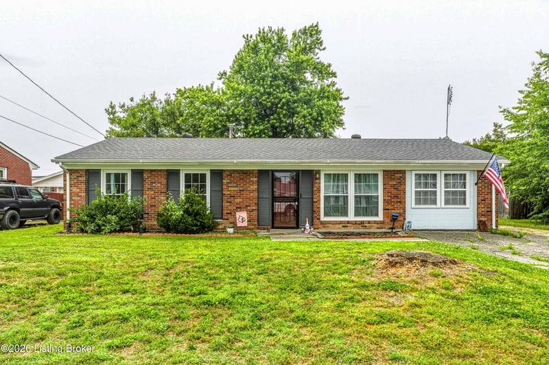 9604 Shoshone Way, Louisville, KY 40258