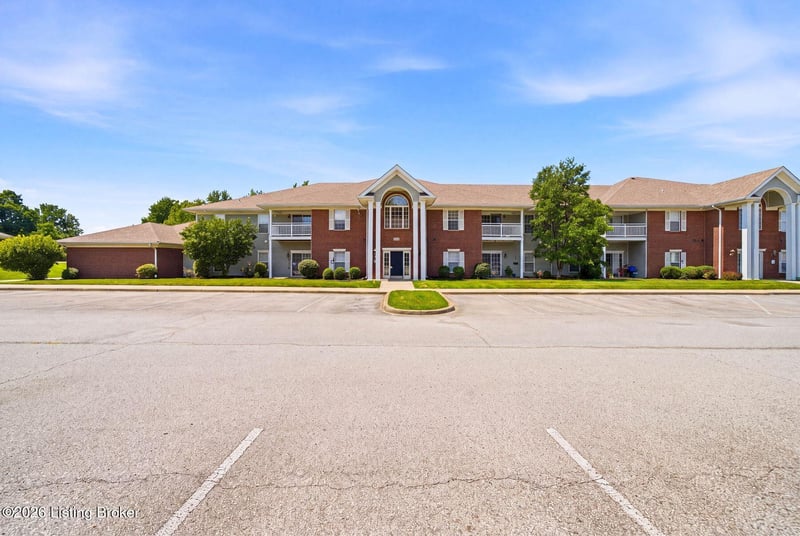 9606 Preston Spring Dr #203, Louisville, KY 40229