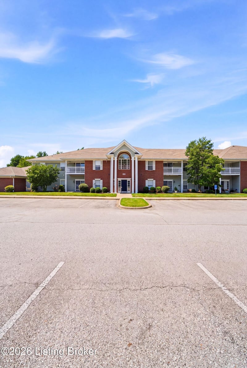 9606 Preston Spring Dr #203, Louisville, KY 40229
