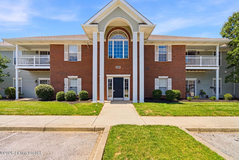 9606 Preston Spring Dr #203, Louisville, KY 40229