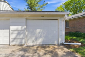 961 Whetstone Way, Louisville, KY 40223