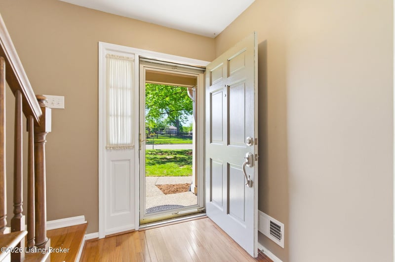 961 Whetstone Way, Louisville, KY 40223