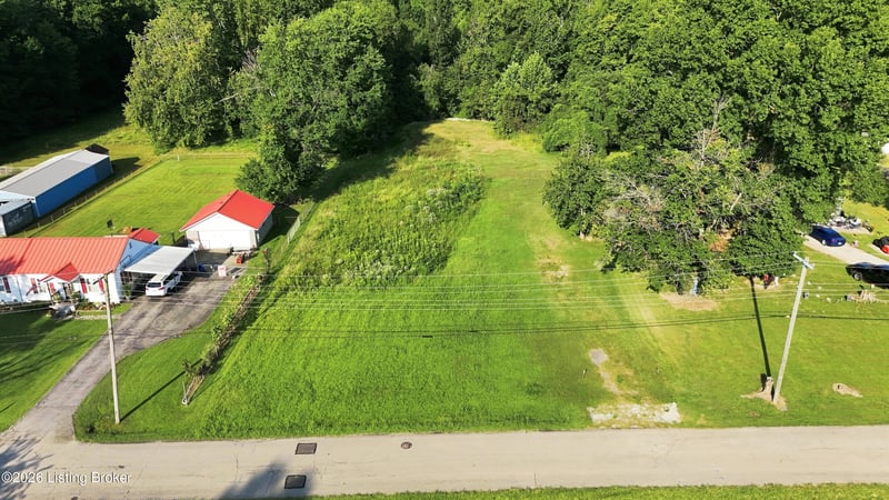 9612 Farmers Ln, Fairdale, KY 40118