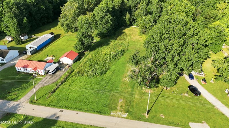 9612 Farmers Ln, Fairdale, KY 40118