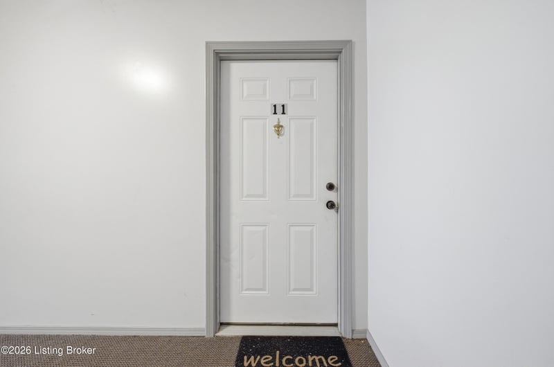 9612 Westport Rd #APT 11, Louisville, KY 40241