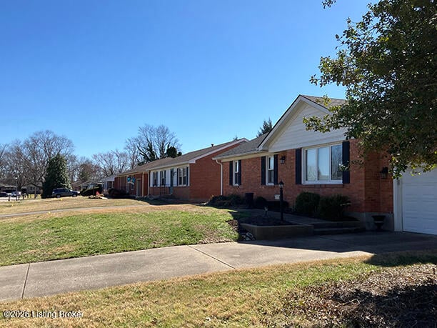 9616 Lyric Ln, Jeffersontown, KY 40299