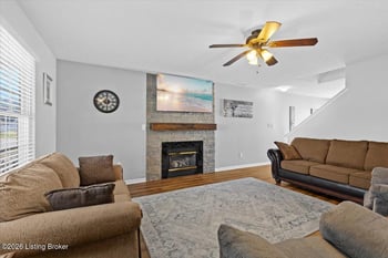 9619 Riverwalk Ave, Louisville, KY 40229