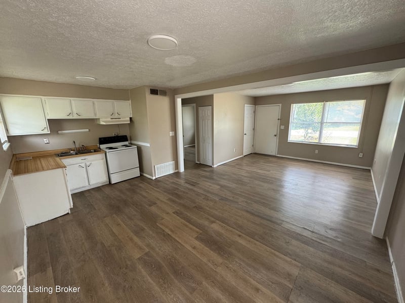 9622 Britannia Ct, Louisville, KY 40272