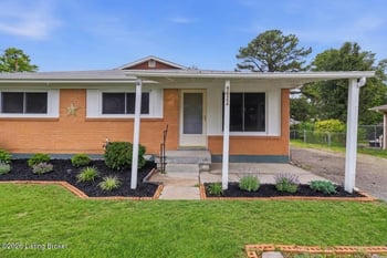 9622 Maple Rd, Louisville, KY 40229