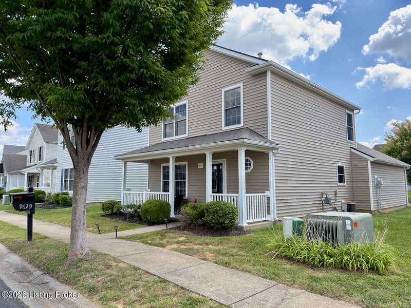 9629 Riverwalk Ave, Louisville, KY 40229