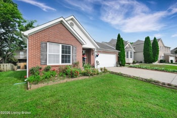 9644 River Trail Dr, Louisville, KY 40229