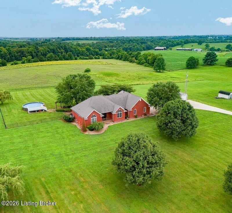9671 Bloomfield Rd, Bloomfield, KY 40008