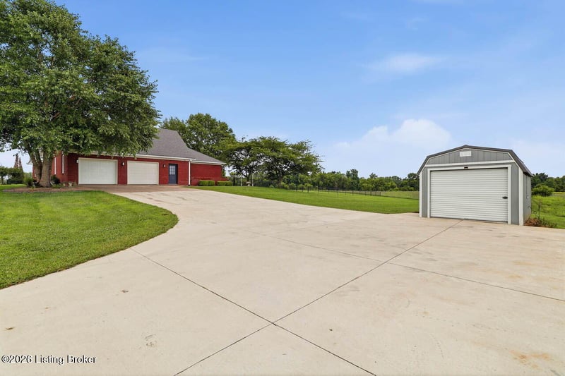 9671 Bloomfield Rd, Bloomfield, KY 40008