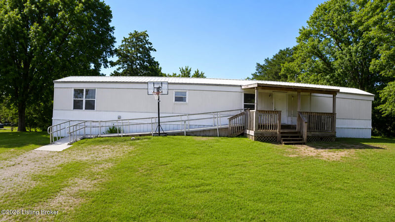 97 Snap Rd, Clarkson, KY 42726