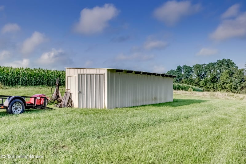 970 Lawrenceburg Loop, Bloomfield, KY 40008