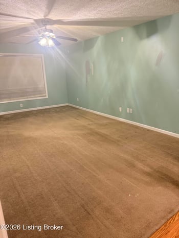 9700 Gallatin Ct, Louisville, KY 40291