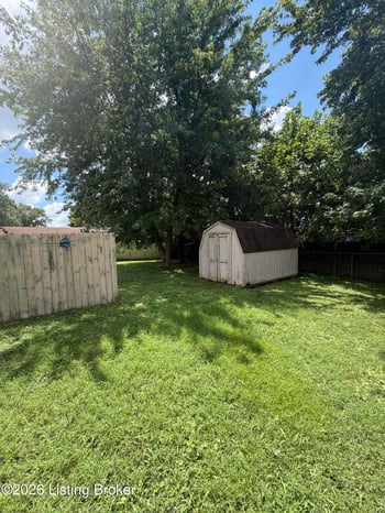 9706 Anita Blvd, Louisville, KY 40272