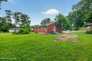 9801 Fireside Dr, Louisville, KY 40272