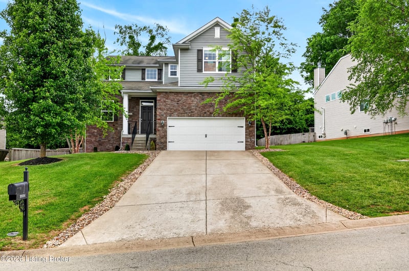 9804 Creek View Estates Dr, Louisville, KY 40291
