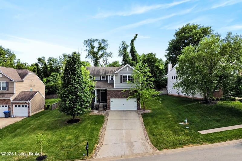 9804 Creek View Estates Dr, Louisville, KY 40291