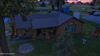 9804 Keys Ferry Rd, Louisville, KY 40118