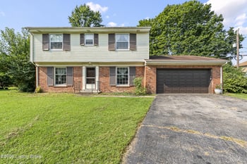 9804 Wildwood Ct, Louisville, KY 40223