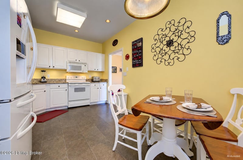 9806 Newquay Cir, Louisville, KY 40241