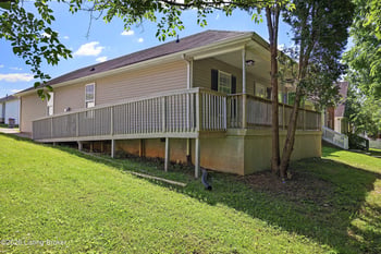 9808 Williamsborough Ln, Louisville, KY 40291