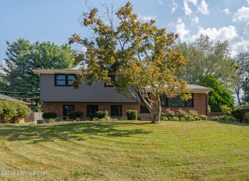 9812 Longwood Cir, Louisville, KY 40223