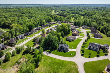 9814 Sunnys Halo Ct, Louisville, KY 40214