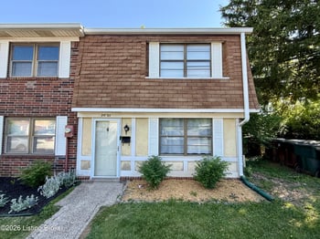 9820 Oakshire Dr, Jeffersontown, KY 40299