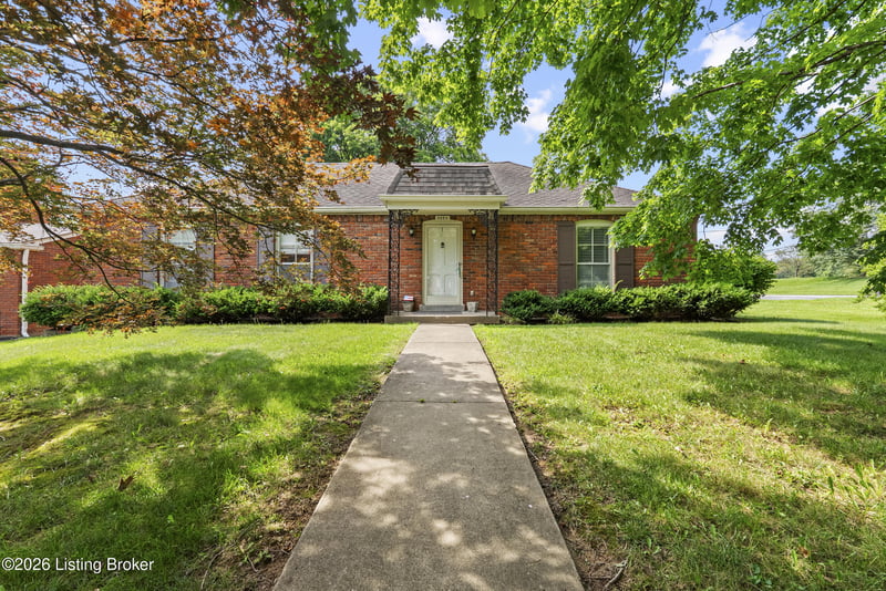 9829 Meadow Vale Dr, Louisville, KY 40242