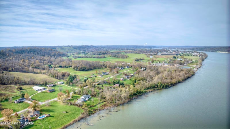 986 Us 42, Warsaw, KY 41095