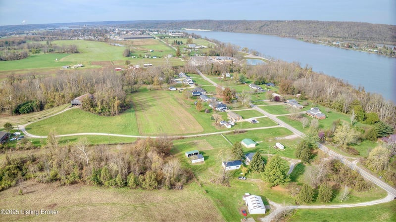 986 Us 42, Warsaw, KY 41095