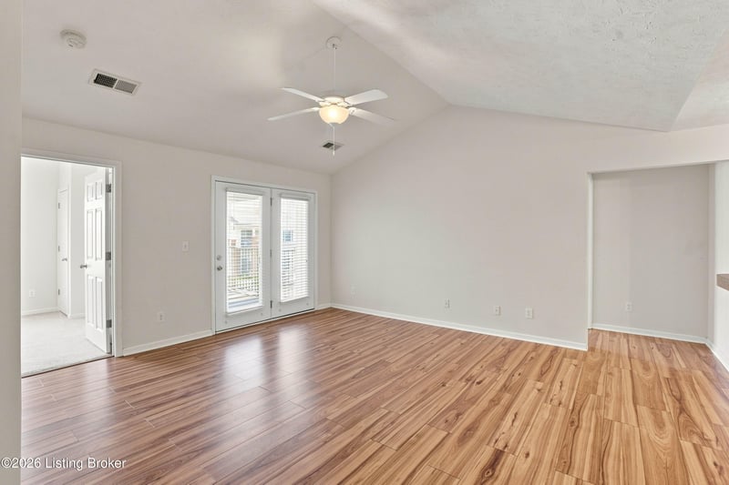 9900 Lindsey Springs Way #201, Louisville, KY 40291