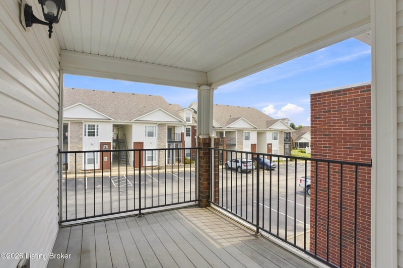 9900 Lindsey Springs Way #201, Louisville, KY 40291