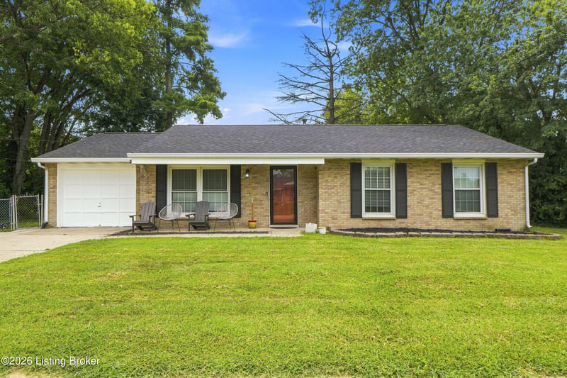 9904 Phoenix Trl, Louisville, KY 40223