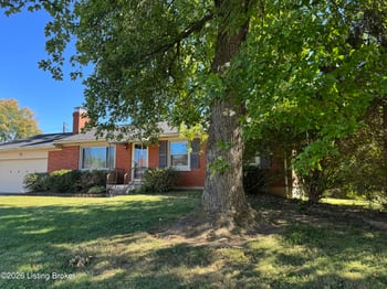 9905 Highcrest Ave, Louisville, KY 40272
