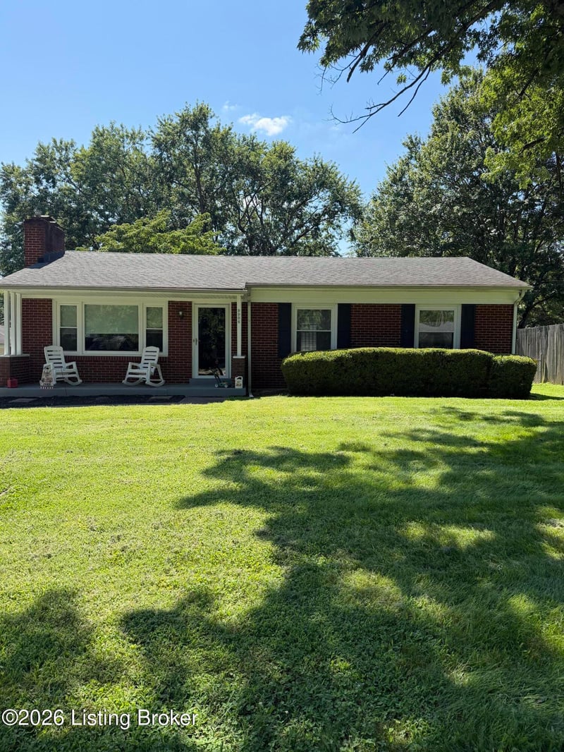 9906 Stonestreet Rd, Louisville, KY 40272
