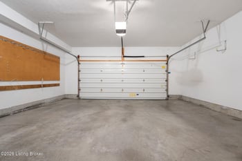 9911 Spring Gate Dr, Louisville, KY 40241
