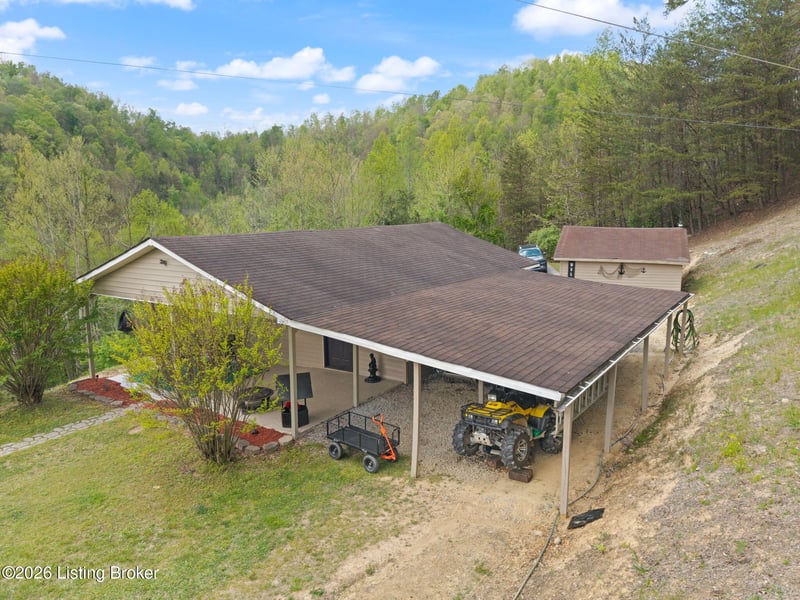9969 Route Kentucky Rte 581, Paintsville, KY 41240