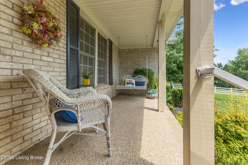 998 Normandy Station Rd, Taylorsville, KY 40071