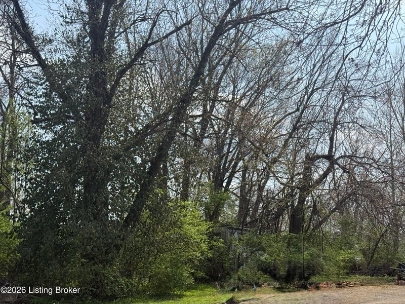 Lot 27 W Triangle Ln, Louisville, KY 40229