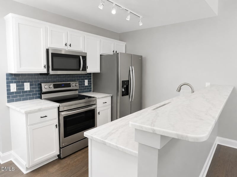 10 Crystal Oaks Ct, Durham, NC 27707