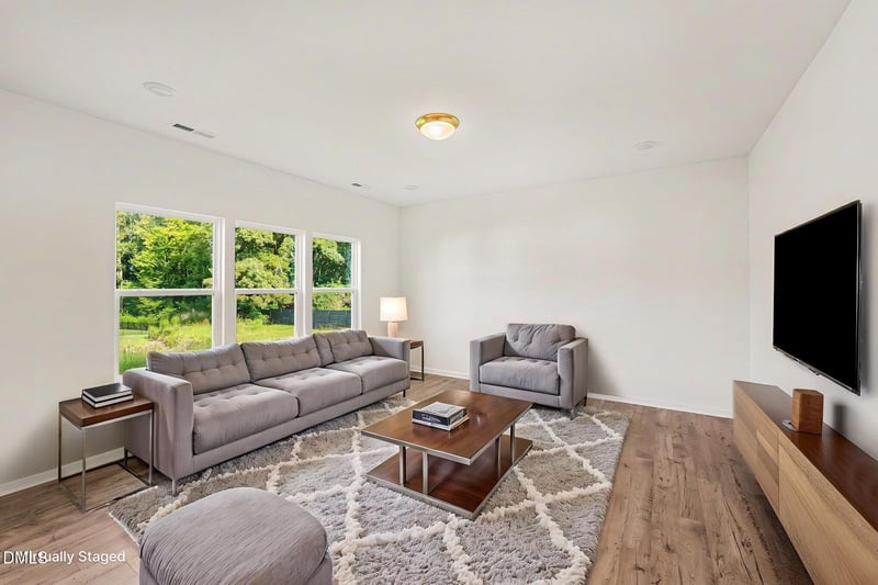 100 Benson Village Dr #31, Benson, NC 27504
