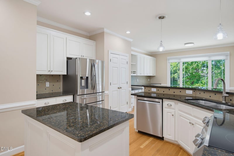 100 Caymus Ct, Cary, NC 27519