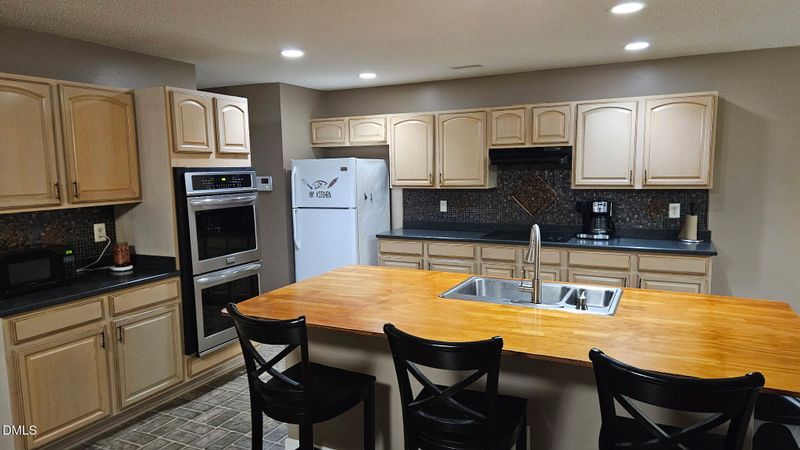 100 Dockrail Ct, Garner, NC 27529