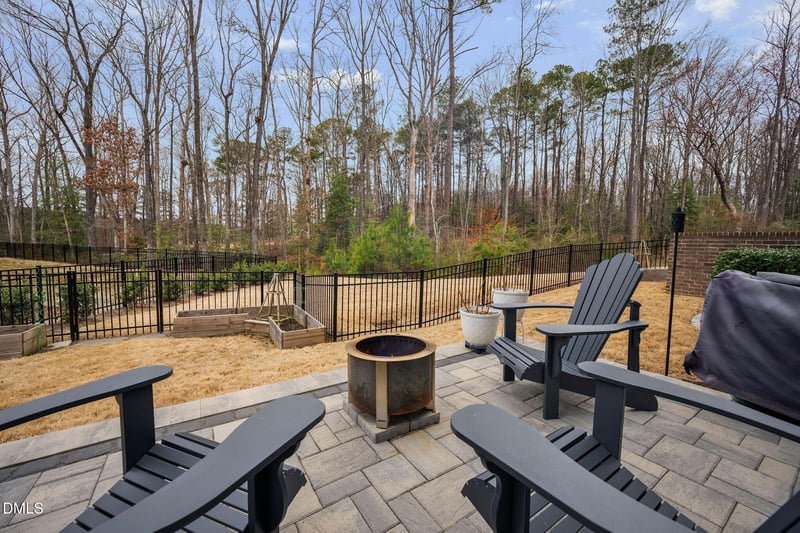 100 English Violet Ln, Raleigh, NC 27610